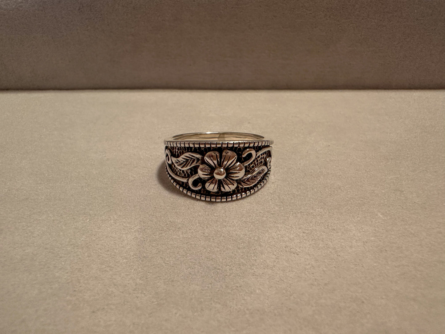 Floral western Engraved Silver Ring